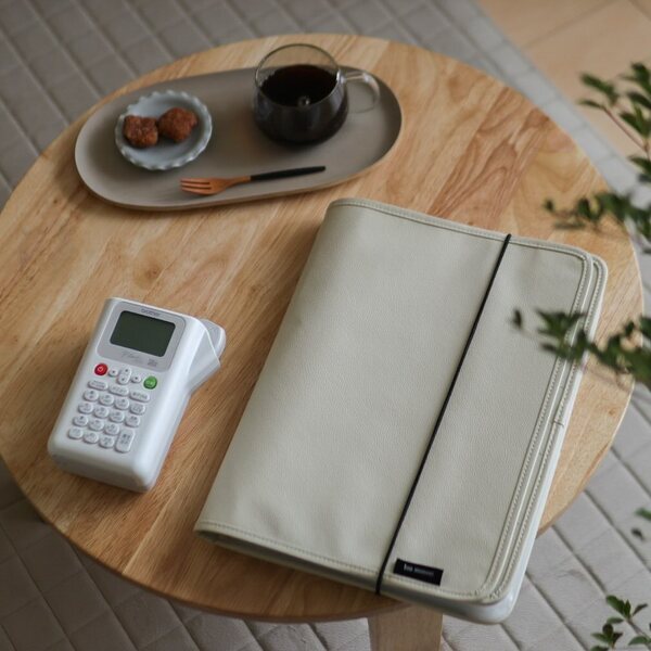 今年度も折り返し。溜まった書類を一気に片付けるなら、仕分け上手な書類収納ケースが便利です【インスタグラマーさんのもの選び】[PR]