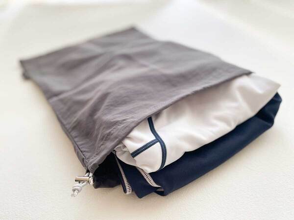 スポーツの後の汗のニオイ漏れを防ぐ！消臭ポーチ巾着型の使い方。[PR]