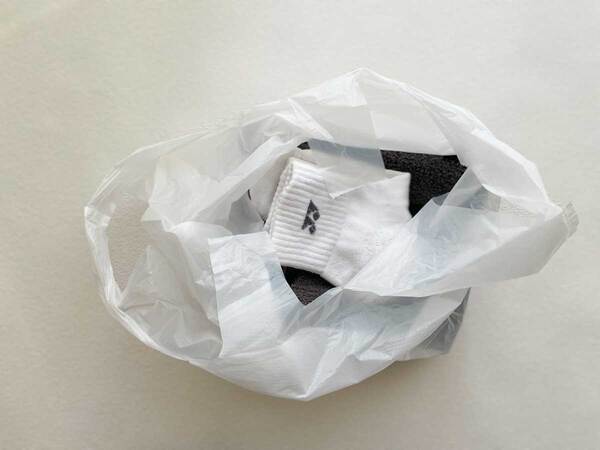 スポーツの後の汗のニオイ漏れを防ぐ！消臭ポーチ巾着型の使い方。[PR]