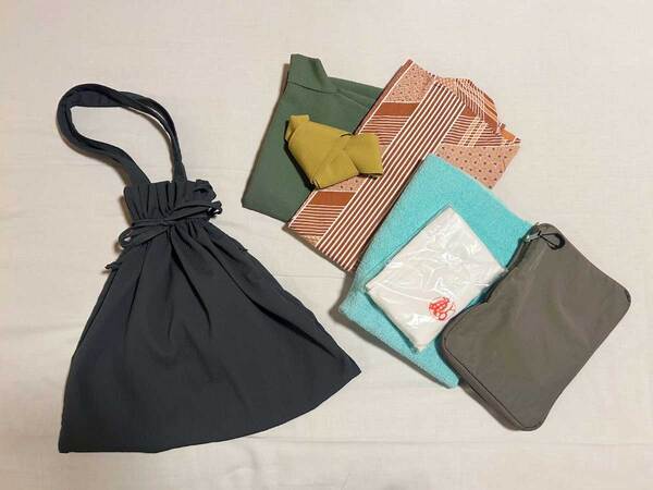 『巾着バッグ』が旅先で超優秀！わがまま全叶えの見た目と機能性をレポート[PR]