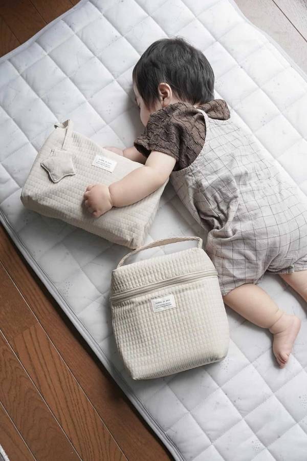 みんなの哺乳瓶ポーチの中身が知りたい！ 0歳〜4歳ママのインスタグラマーさんが、いつも持ち歩くお食事セットを教えてくれました[PR]