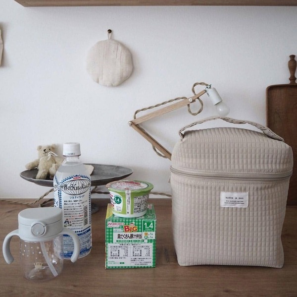 みんなの哺乳瓶ポーチの中身が知りたい！ 0歳〜4歳ママのインスタグラマーさんが、いつも持ち歩くお食事セットを教えてくれました[PR]