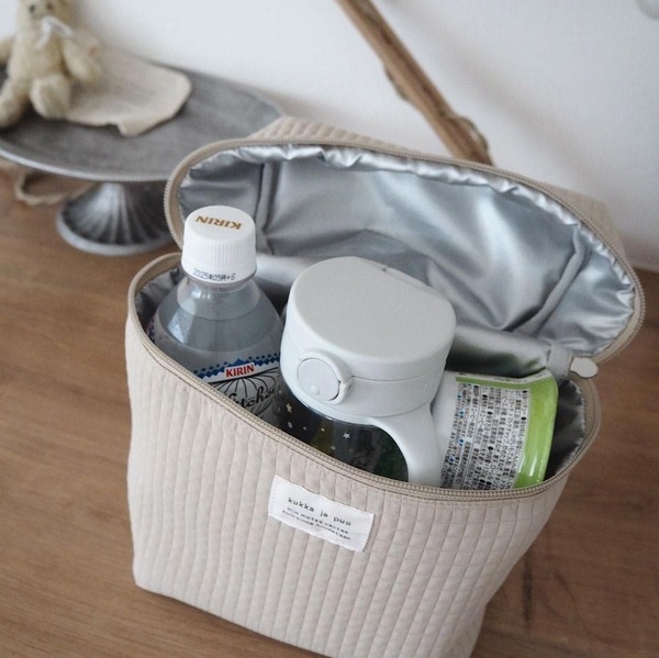 みんなの哺乳瓶ポーチの中身が知りたい！ 0歳〜4歳ママのインスタグラマーさんが、いつも持ち歩くお食事セットを教えてくれました[PR]