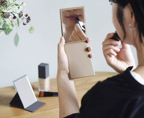 その肌色、本物ですか？ありのままを映す鏡で「自分に似合う色」を再発見【インスタグラマーさんのもの選び】[PR]