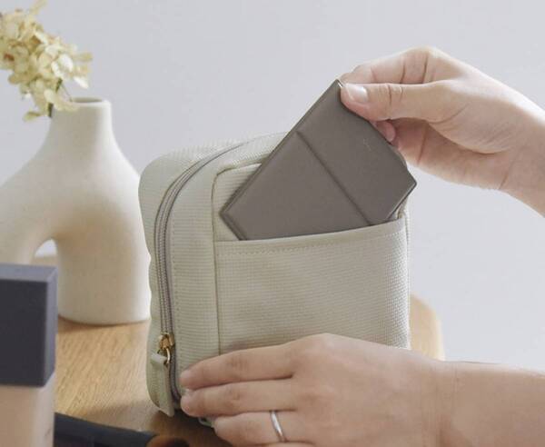 その肌色、本物ですか？ありのままを映す鏡で「自分に似合う色」を再発見【インスタグラマーさんのもの選び】[PR]