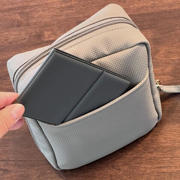 その肌色、本物ですか？ありのままを映す鏡で「自分に似合う色」を再発見【インスタグラマーさんのもの選び】[PR]