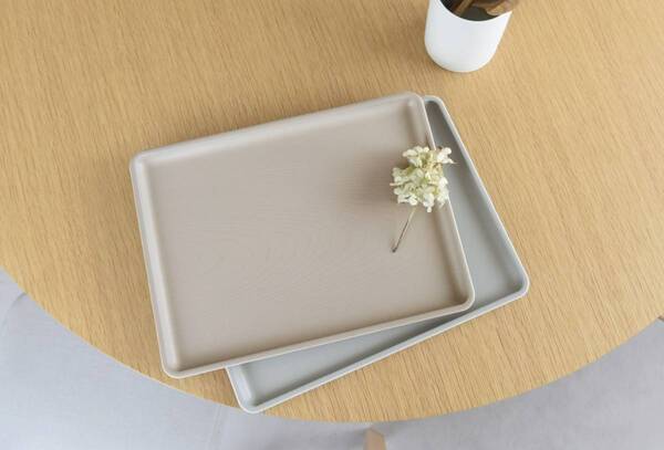 滑りにくいだけじゃない！食器が映える木目調トレイ、インスタグラマーさんはこんなコーディネートで使っています[PR]