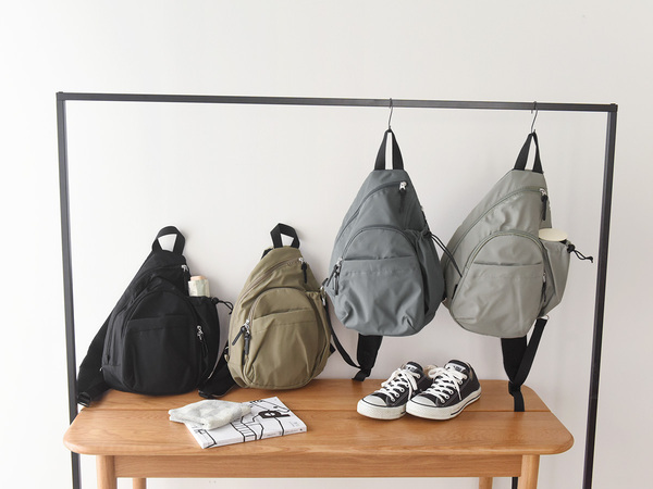 足取りまで軽くなる？！お出かけは、軽量＆機能性充実リュックで[PR]