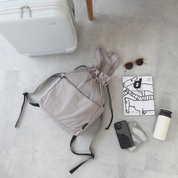 足取りまで軽くなる？！お出かけは、軽量＆機能性充実リュックで[PR]