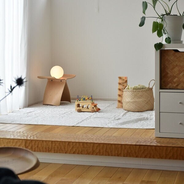 秒でプチ模様替え！お部屋のマンネリ解消も、敷くだけ・掛けるだけの「大人イブル」にお任せ【インスタグラマーさんのもの選び】[PR]