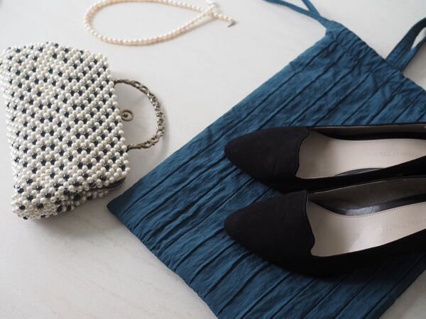 学校行事や冠婚葬祭、日常のあらゆるシーンで活躍する「シューズバッグ」をスタッフがレポート[PR]