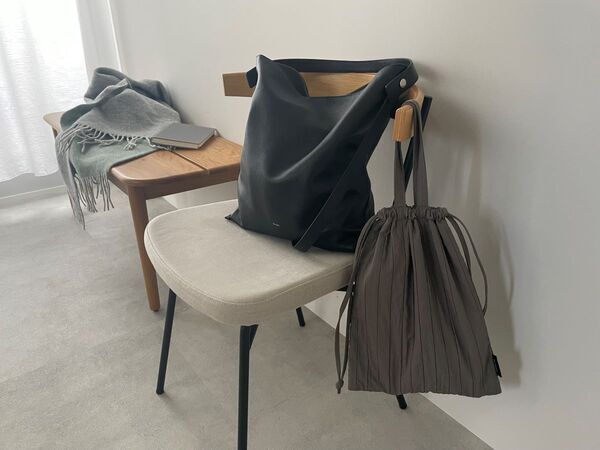 学校行事や冠婚葬祭、日常のあらゆるシーンで活躍する「シューズバッグ」をスタッフがレポート[PR]