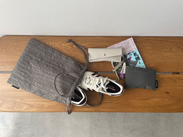 学校行事や冠婚葬祭、日常のあらゆるシーンで活躍する「シューズバッグ」をスタッフがレポート[PR]