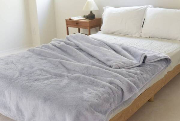 猫好きさんの夢が実現!? 気になる「まるごと猫毛布」の使用レポ