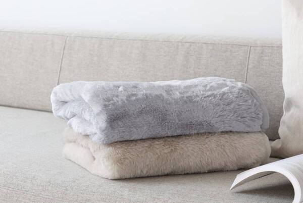 猫好きさんの夢が実現!? 気になる「まるごと猫毛布」の使用レポ