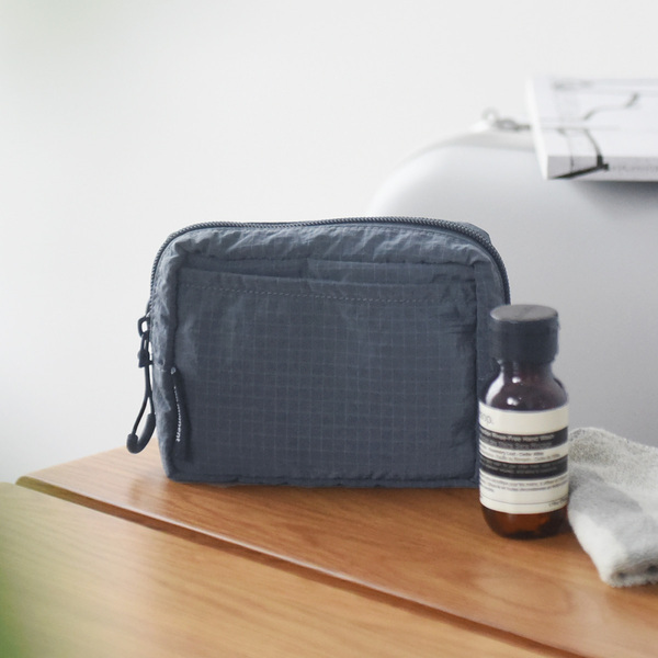 ファン多数！『タフかるポーチ』が選ばれる理由とは？愛用スタッフ3名のリアルレポート[PR]