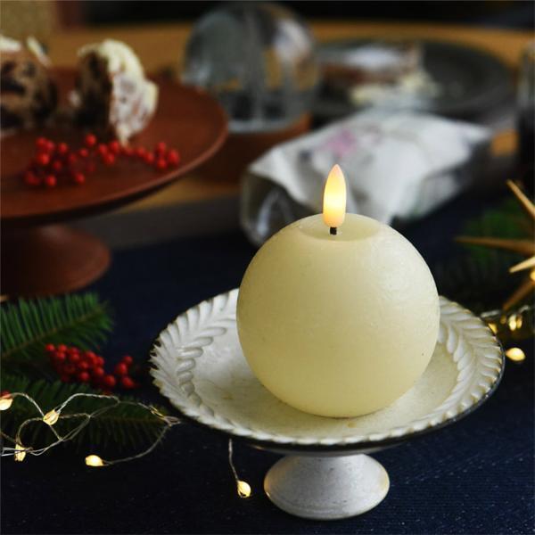 ミニツリーやスノードーム…さりげなく飾るXmasインテリア【5選】