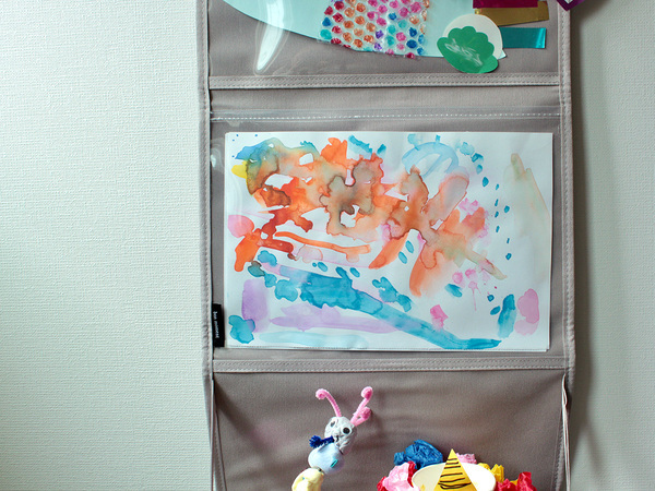 思い出の作品を、飾りながらスッキリ収納。「bon momentのウォールポケット」でキッズ・ギャラリーが完成！[PR]