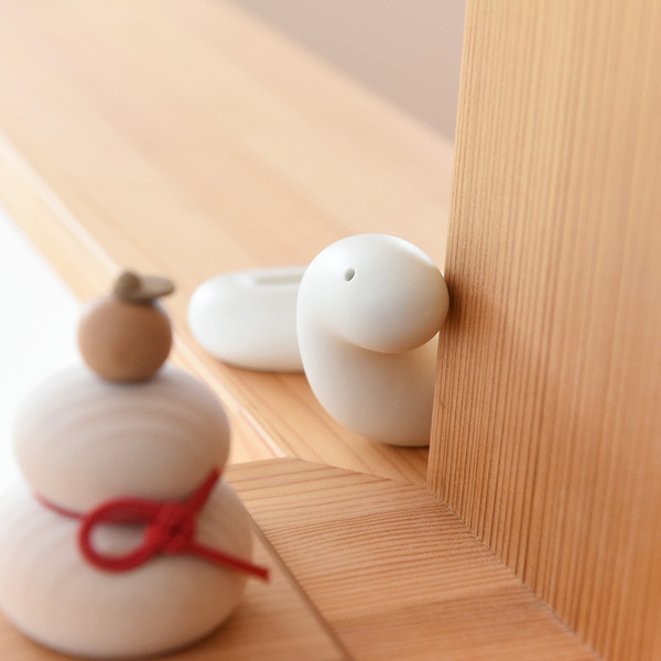 2025年をインテリアに馴染む愛らしい干支飾りで迎えよう！[PR]