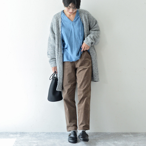 スッキリ派？ゆったり派？『コーデュロイパンツ』ではじめる秋冬満載コーデをご紹介！[PR]