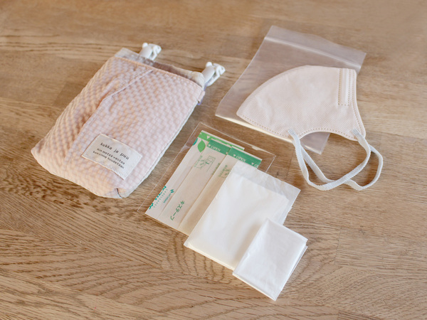 小1娘の通学の相棒に。携帯衛生ポーチにもなる、クッカヤプーの新作「移動ポケット」[PR]