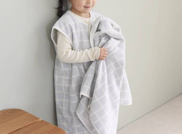あの優しい温もりがブランケットに！フリーススリーパーのお仲間登場で、インスタグラマーさんの使用レポが続々到着中[PR]