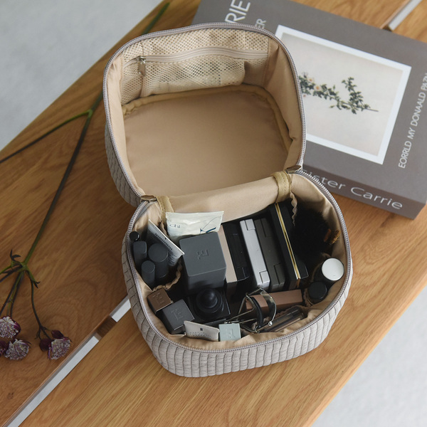 メイク道具も化粧水もひとまとめ。あの整頓上手なバニティに「ヌビ風モデル」誕生！[PR]