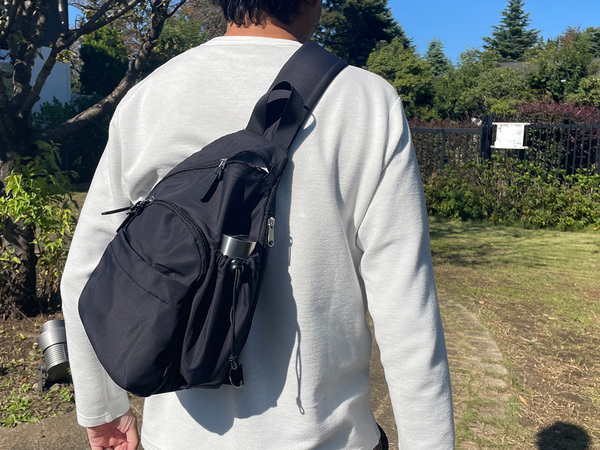 ショルダー以上、リュック未満のサイズ感がちょうどいい。週末のお出かけにぴったりのボディバッグ。[PR]