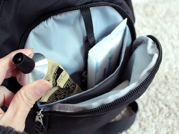 ショルダー以上、リュック未満のサイズ感がちょうどいい。週末のお出かけにぴったりのボディバッグ。[PR]