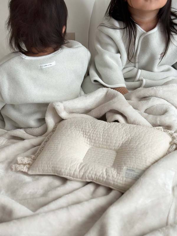 ノーマルと極厚タイプはどう違う？冬の定番キッズスリーパーの “極厚”体験レポが、インスタグラマーさんから届きました[PR]