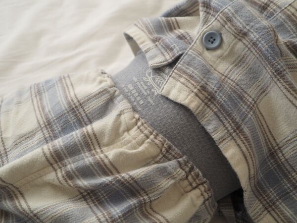 パジャマや洋服の下にも。子どもの冷え対策に「キッズ腹巻き」取り入れた話[PR]