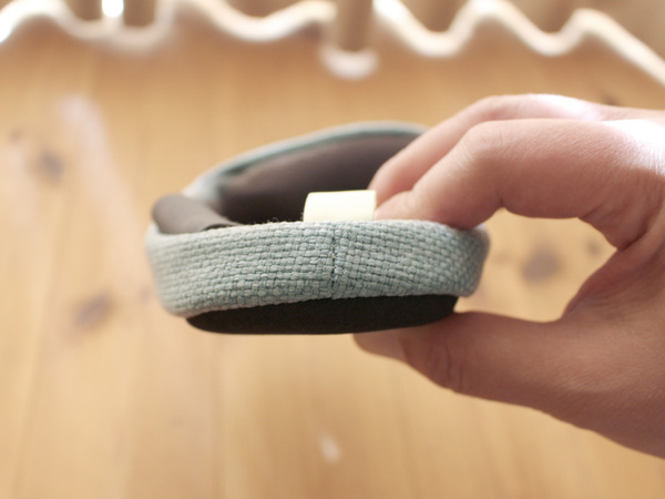 釘やガラスを踏んでも大丈夫！ 普段使いの「防災スリッパ」