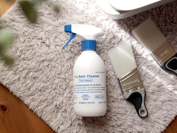 魔法みたいに水アカがスルン。わたし史上“最ラク”のお風呂クリーナー見つけた！[PR]