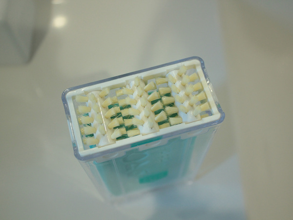 そのままブラッシングも、保管もできる「洗濯石鹸ケース」で、泥ハネ体操着の予洗いがラクに。[PR]