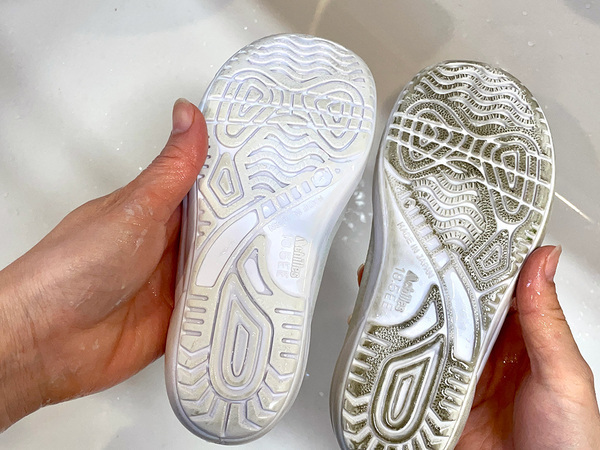 そのままブラッシングも、保管もできる「洗濯石鹸ケース」で、泥ハネ体操着の予洗いがラクに。[PR]