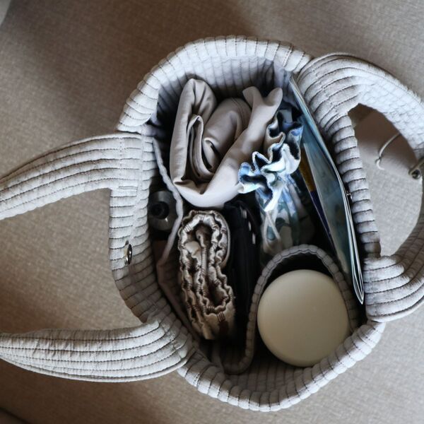 「ちょっとお出掛け」をアップデート！ヴィンテージ感のあるヌビ風バッグ【スタッフ愛用レポ】[PR]