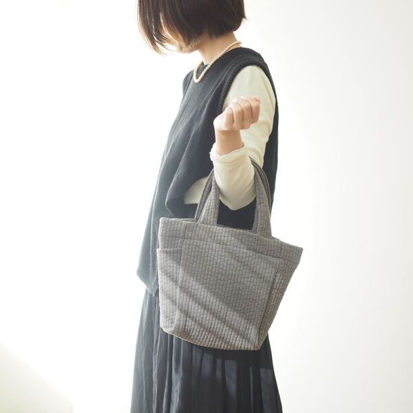 「ちょっとお出掛け」をアップデート！ヴィンテージ感のあるヌビ風バッグ【スタッフ愛用レポ】[PR]