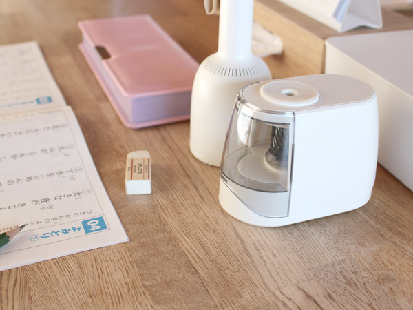 「最初からコレにしておけばよかった」どこでも・らくちん・コンパクト、電動鉛筆削りドッチモ[PR]