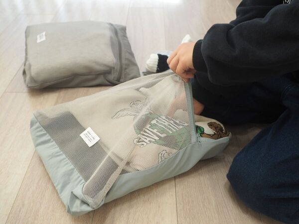 2泊3日の荷物がしっかり入る！ 小学校高学年向け「最強トラベルポーチ5点セット」　