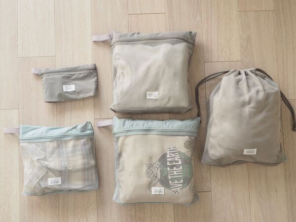 2泊3日の荷物がしっかり入る！ 小学校高学年向け「最強トラベルポーチ5点セット」　