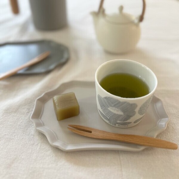 暮らしの中に「飽きない景色」をつくるコツ。“ちょっとアンティーク”を取り入れよう【インスタグラマーさんのもの選び】[PR]