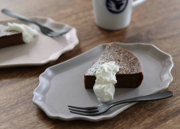 暮らしの中に「飽きない景色」をつくるコツ。“ちょっとアンティーク”を取り入れよう【インスタグラマーさんのもの選び】[PR]