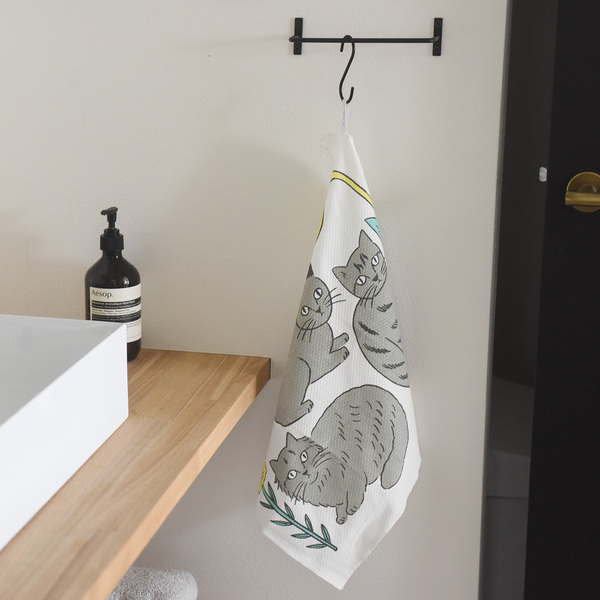 ネコ好きさんとゆる～く、新着「ネコアイテム」4つを愛でる回。小さなお菓子と雑貨たち