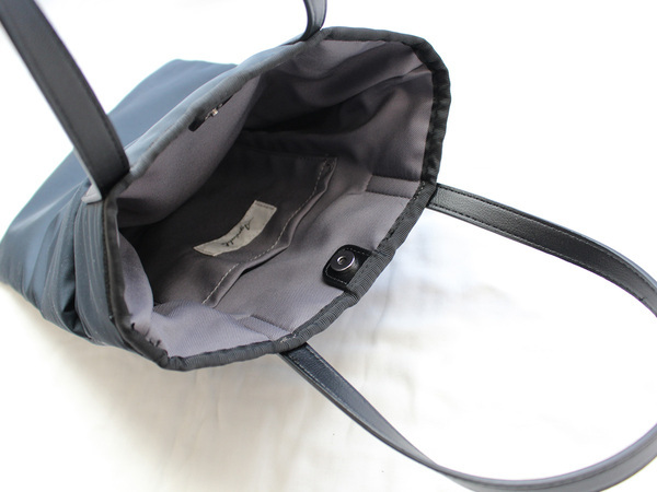 うっかり忘れが多すぎて。噂のサブバッグを学校行事専用にしたら、準備が劇的ラクちんに[PR]