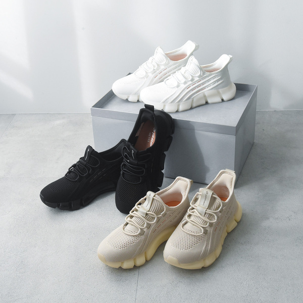 来たる春に向けて。新作の「ファッション小物」2選をスタッフがコーディネート[PR]