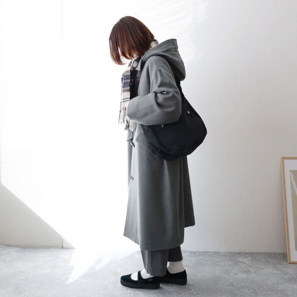 来たる春に向けて。新作の「ファッション小物」2選をスタッフがコーディネート[PR]