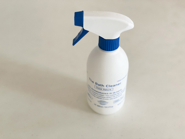 お風呂の水アカ、皮脂汚れ、石けんカスすべてこれ一本で解決！「The Bath Cleaner Think Nature」[PR]
