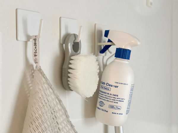 お風呂の水アカ、皮脂汚れ、石けんカスすべてこれ一本で解決！「The Bath Cleaner Think Nature」[PR]