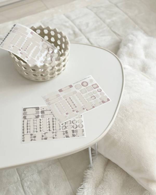 入園入学の最難関「お名前つけ」は、ここまでラクに進化した！100回洗っても剥がれない革命シールの話【インスタグラマーさんのもの選び】[PR]