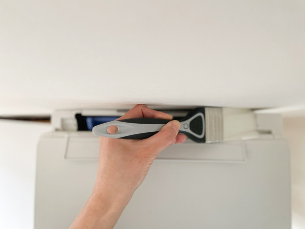 細かい場所ならこれにおまかせ！Spoilの「スキマに届くお掃除ブラシ」[PR]